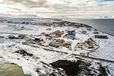 هتل Riverside Hostel