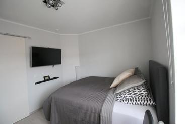 هتل Steinaskjol Apartments