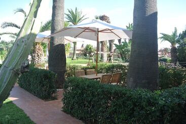 هتل Villa Carlotta Resort