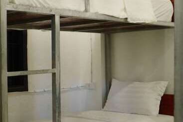 فندق Y Not Laos Hostel