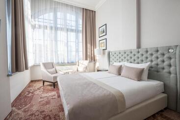 Отель Craft Beer Central