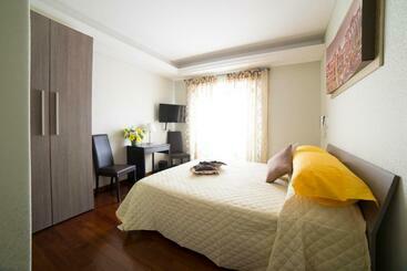 בית מלון כפרי Di Fronte Alla Cupola