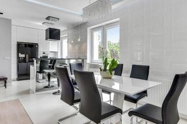 هتل Dom & House Apartments Glamour Sopot