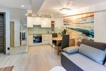 هتل Dom & House Apartments Glamour Sopot