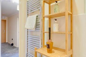 هتل Mica Point City Centre Apartment