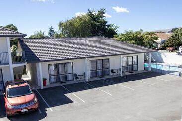 هتل Asure Phoenix Motor Inn