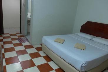 هتل Silverwood Inn