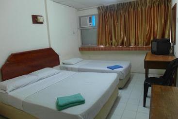 هتل Silverwood Inn