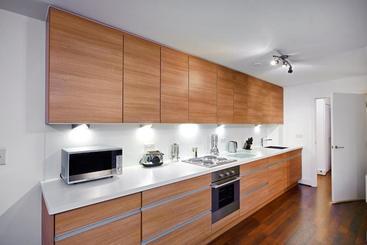 هتل Skyline Plaza By Flying Butler