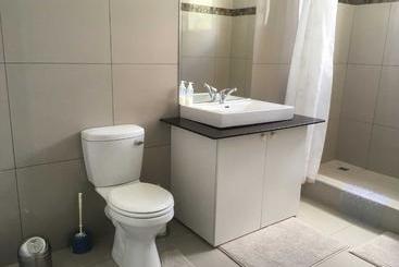 هتل Suiderhof Selfcatering