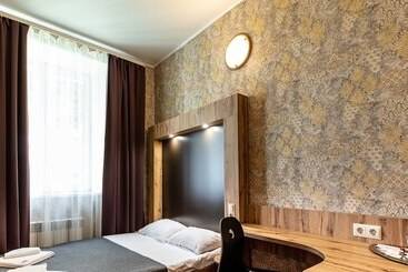 ホテル 1 St Train