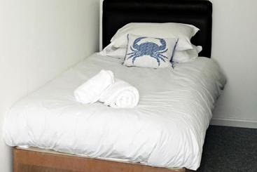 Отель Ocean Breeze