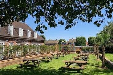 فندق Pear Tree Inn