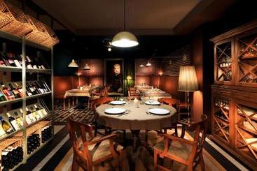 호텔 Pensiunea Hugo