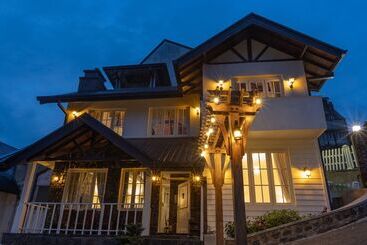 فندق The Tapherini Bungalow