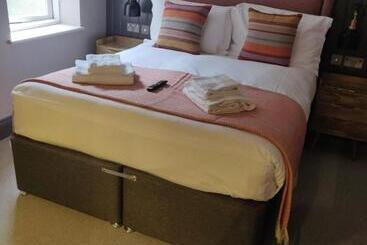 The Lawrance Luxury Aparthotel   Harrogate