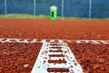 Bungalow White Apartments And Suites