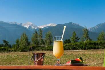 شقة فندقية Cornelia Deluxe Residence