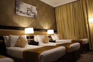 فندق Mokhtara International