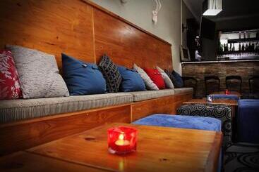 בית מלון כפרי Cu Guest House