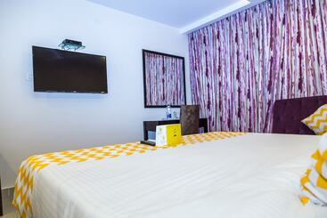 Fabhotel Astra Suites Hsr Main Road