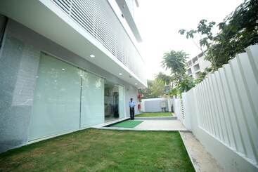 Fabhotel Pearl City Hitech City