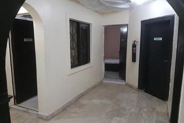 فندق Frank David