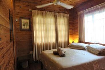 Отель Impala Niezel Lodge