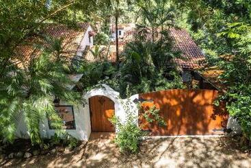 酒店 Sueno Del Mar Beachfront