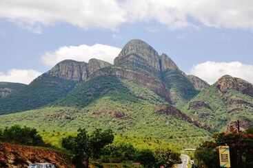 בית מלון כפרי Viewpoint Lodge & Safari Tours