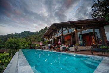 Курорт Chantra Khiri Chalet