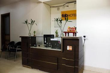 Fabhotel Hill View Suites