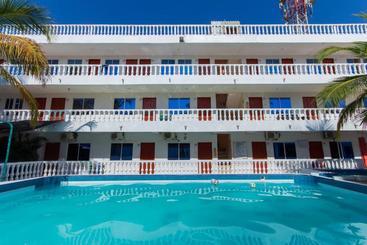 هتل Boquilla Suites By Geh Suites