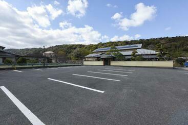 בית מלון כפרי Mikuniya