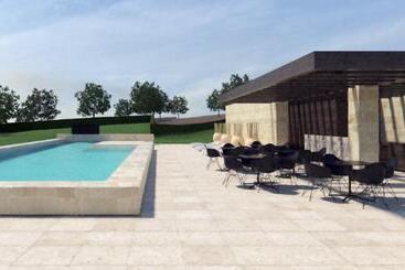 هتل روستایی Borgo Giallonardo Wine Relais