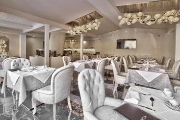 The Moon Boutique Hotel & Spa