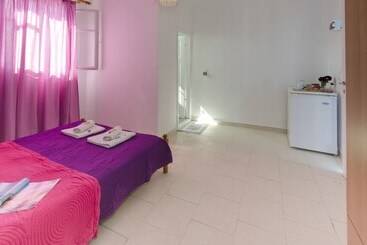 شقة Thalassopetra