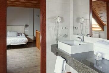 Apartahotel Tres Quiñones