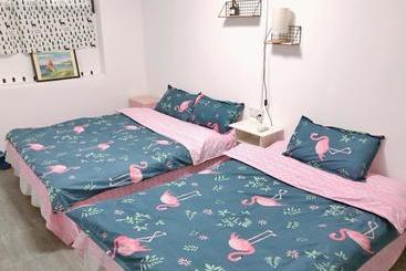 בית מלון כפרי Guilin Hundred Lives Youth Hostel