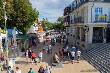 酒店 Kamienica Mielno