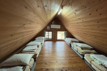 בית מלון כפרי Kurasako Onsen Sakura