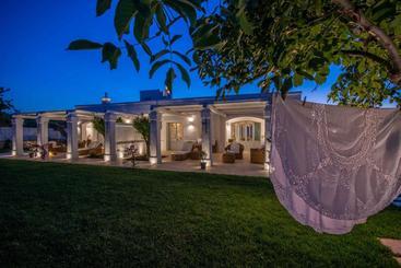 هتل Masseria Lamacerase