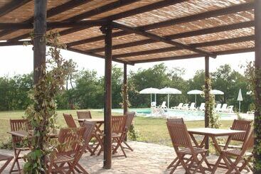 בית מלון כפרי Agriturismo Le Docce