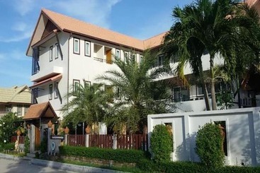 בית מלון כפרי Baan Phulita Resort