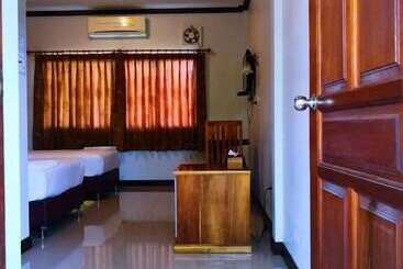 Отель Khum Nakhon