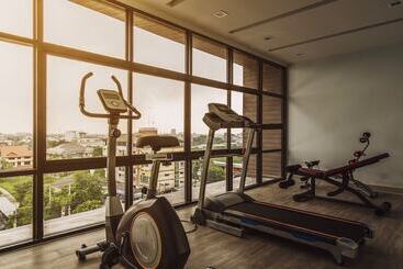 酒店 Naptel Embassy Place