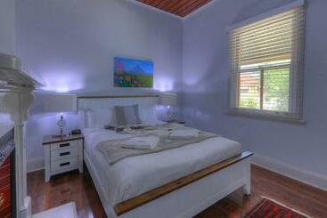 בית מלון כפרי Endeavour Court Motor Inn