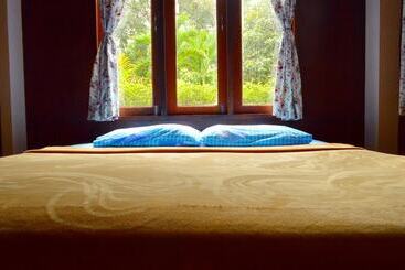 فندق Love Station Hostel