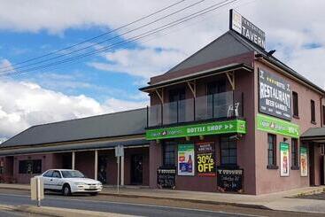 בית מלון כפרי Tenterfield Tavern And Motor Inn