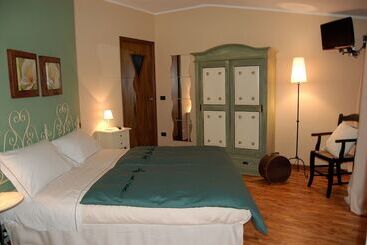 فندق Agriturismo Corte Rocca